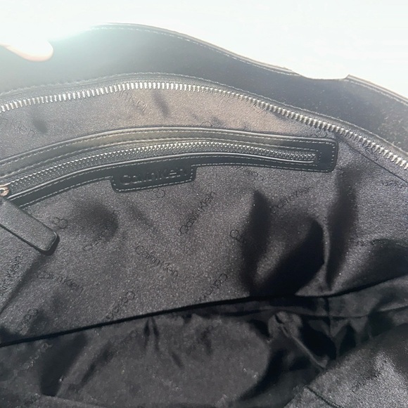 Calvin Klein Beige Nylon Tote Bag - Modern, Lightweight, and Stylish - Picture 5 of 15